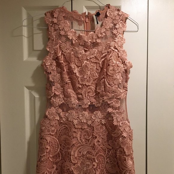 chinese dress ladies Serene Scallop Lace Knit Dress main image 1